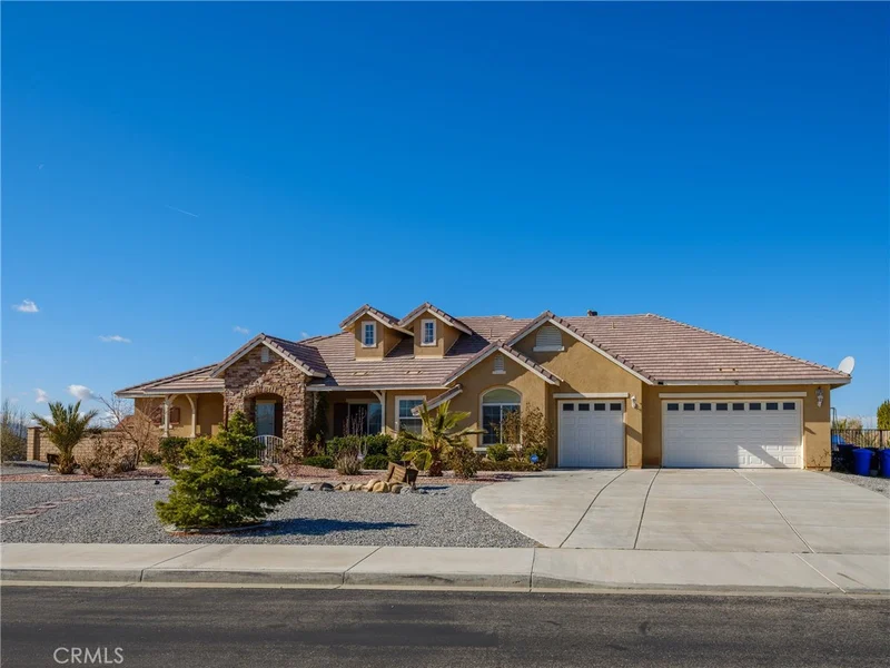 12302 Braeburn, Apple Valley, CA 92308