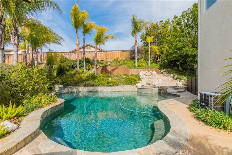 43020 Noble, Temecula, CA 92592