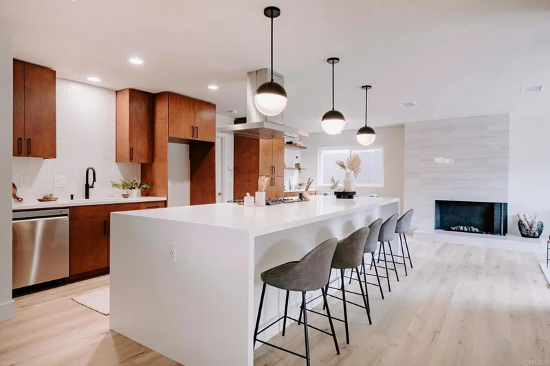 1027 San Abella Dr., Encinitas, CA 92024