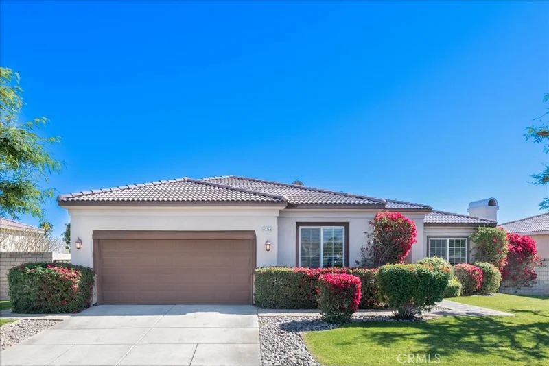 43266 Parkway Esplanade, La Quinta, CA 92253