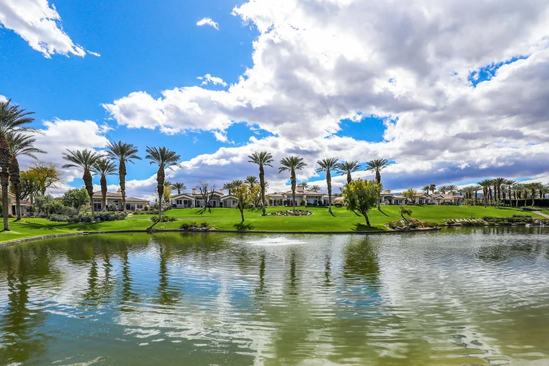 555 Falcon View, Palm Desert, CA 92211