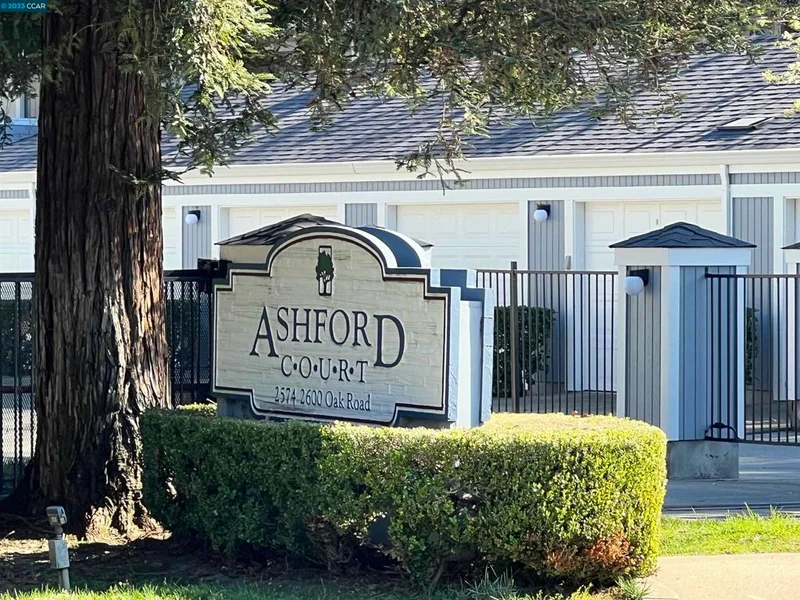 2582 Oak Rd #120, Walnut Creek, CA 94597