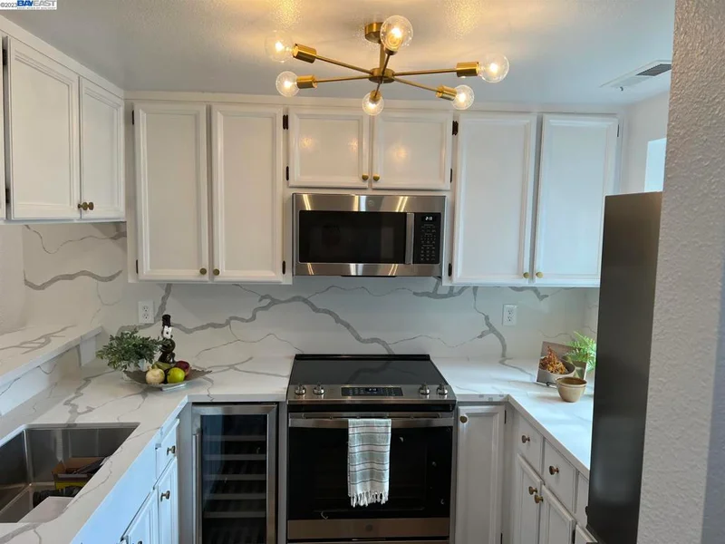 6270 Joaquin Murieta Ave D, Newark, CA 94560