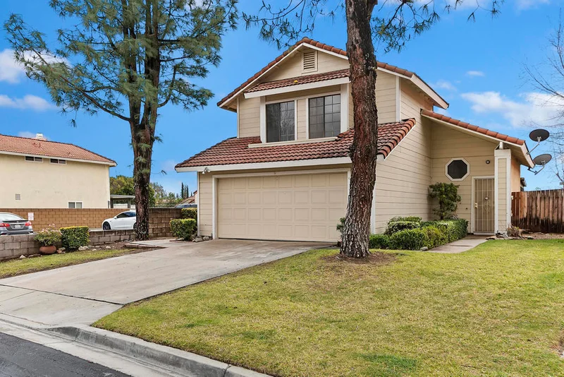 1147 Van Koevering, Rialto, CA 92376
