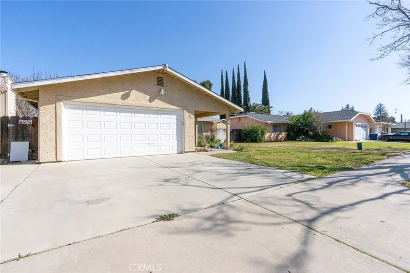 26 Fork, Merced, CA 95341