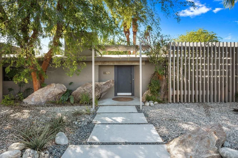 1251 San Lorenzo, Palm Springs, CA 92264