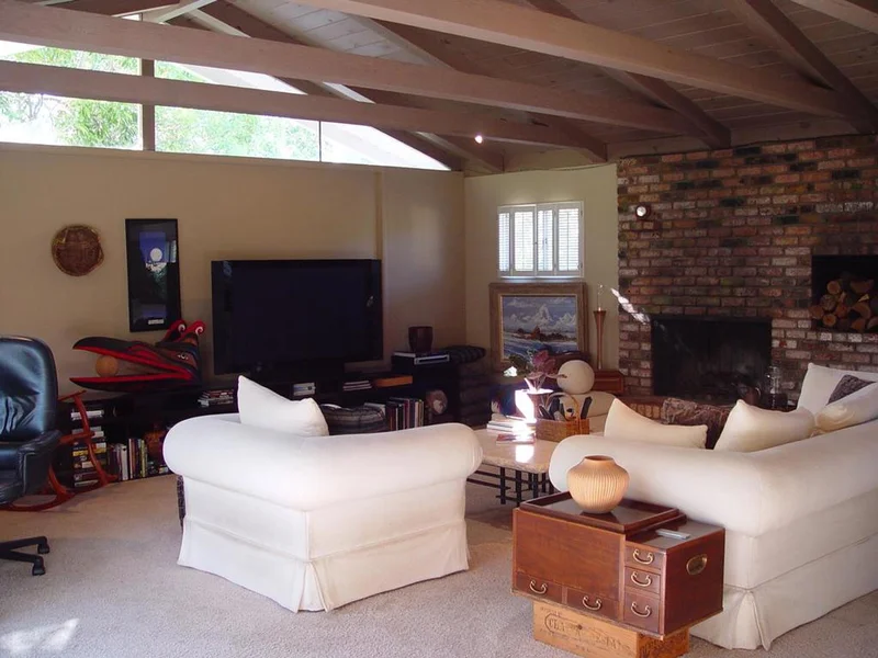 2130 Ward Way photo 2