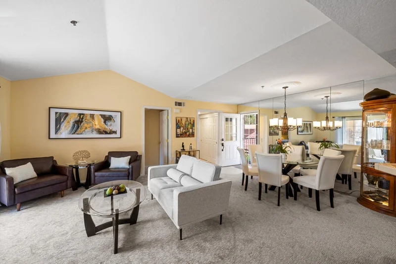 2700 Lawrence Crossley #64, Palm Springs, CA 92264