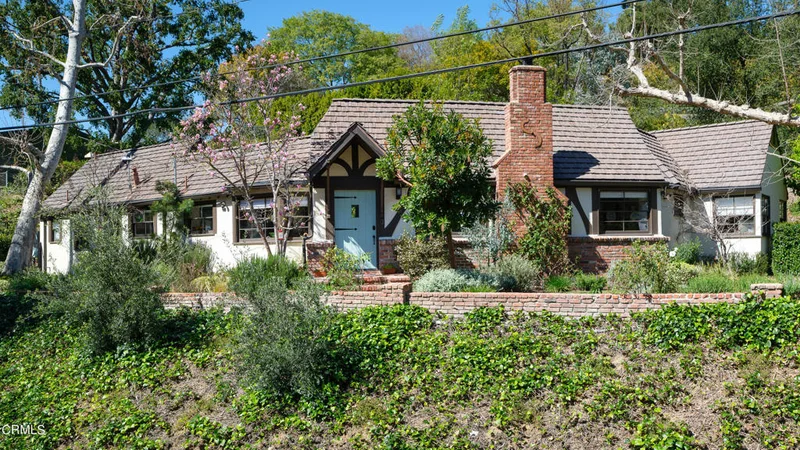 11435 Canton, Studio City, CA 91604
