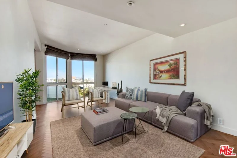 Photo 2 of 300 N Swall Drive 452
