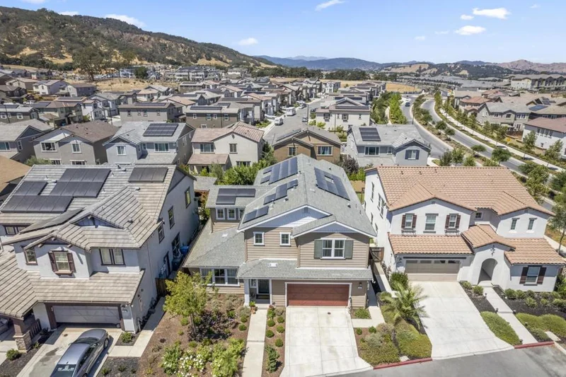 1237 Viognier Way, Gilroy, CA 95020