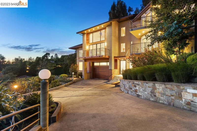 102 Crest Road, Piedmont, CA 94611