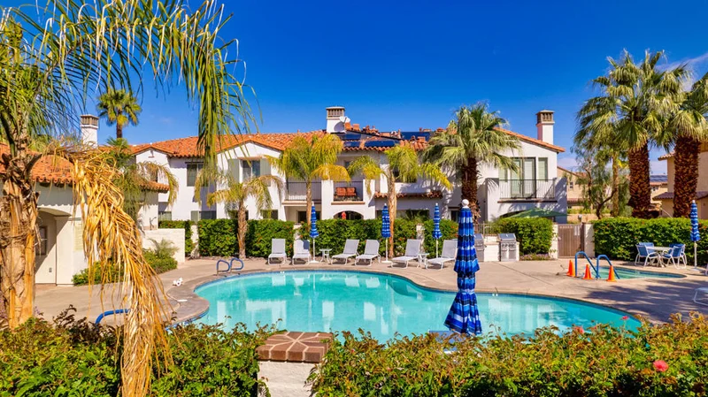 452 White Fox, Palm Springs, CA 92262