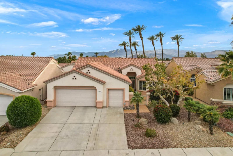 78711 Kentia Palm, Palm Desert, CA 92211