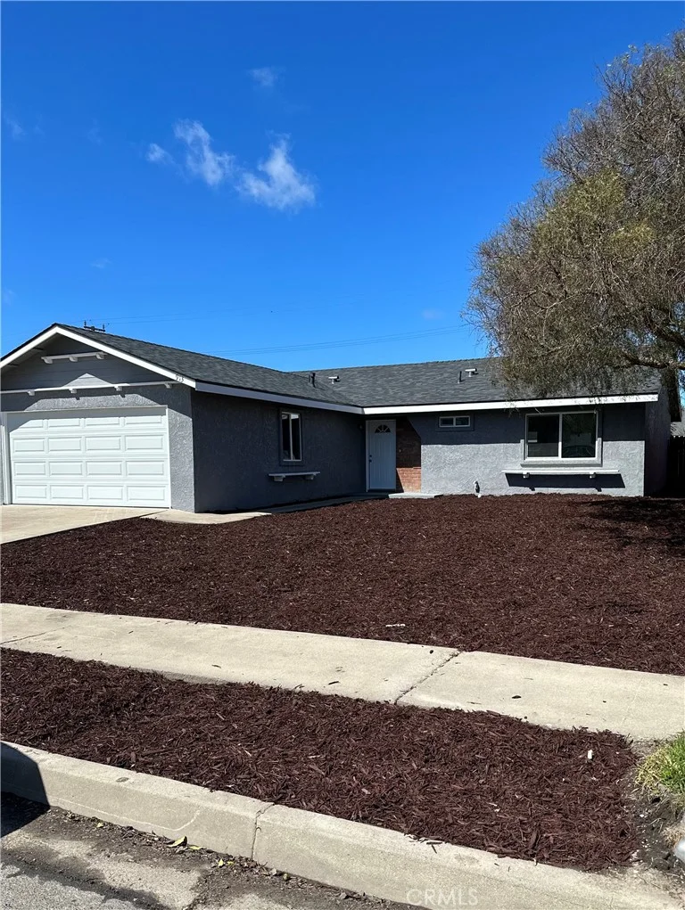 913 W Lime Avenue, Lompoc, CA 93436