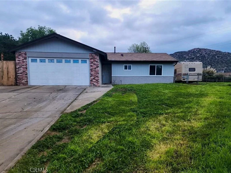 1031 Lori Court, Norco, CA 92860