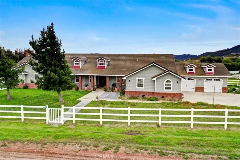 42500 Shaw, Murrieta, CA 92562