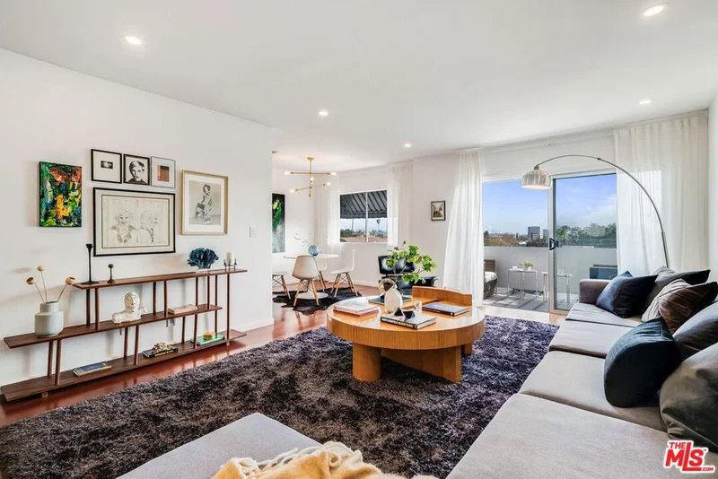 4614 Finley #35, Los Angeles, CA 90027