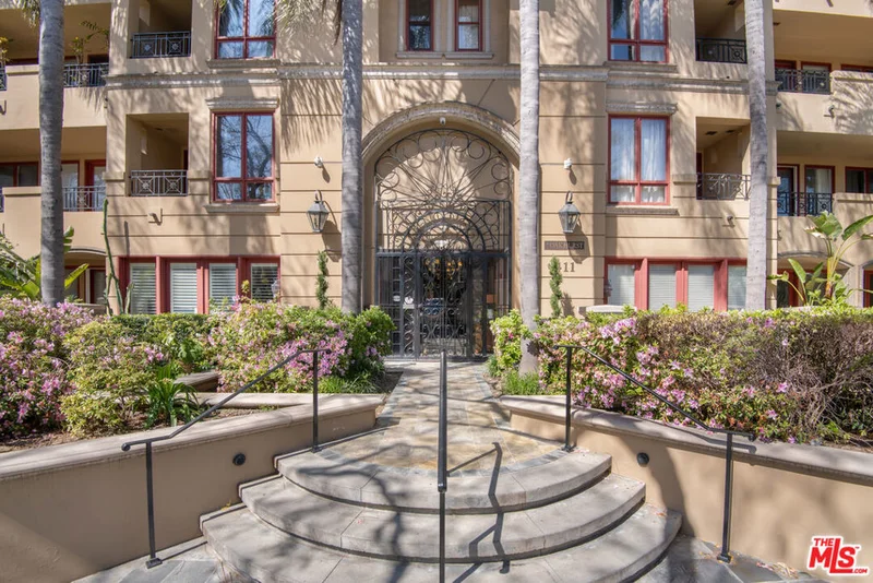 411 Oakhurst #311, Beverly Hills, CA 90210
