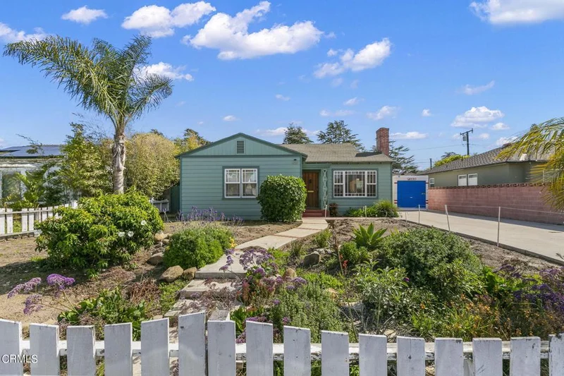 458 Doris, Oxnard, CA 93030
