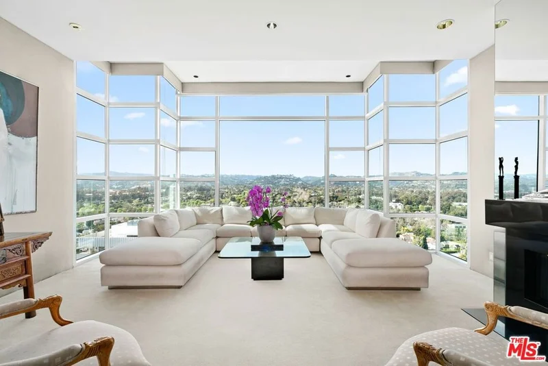 10380 Wilshire #1901, Los Angeles, CA 90024