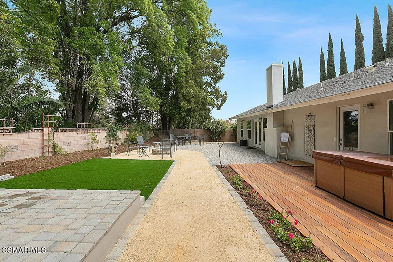 1258 Los Amigos, Simi Valley, CA 93065