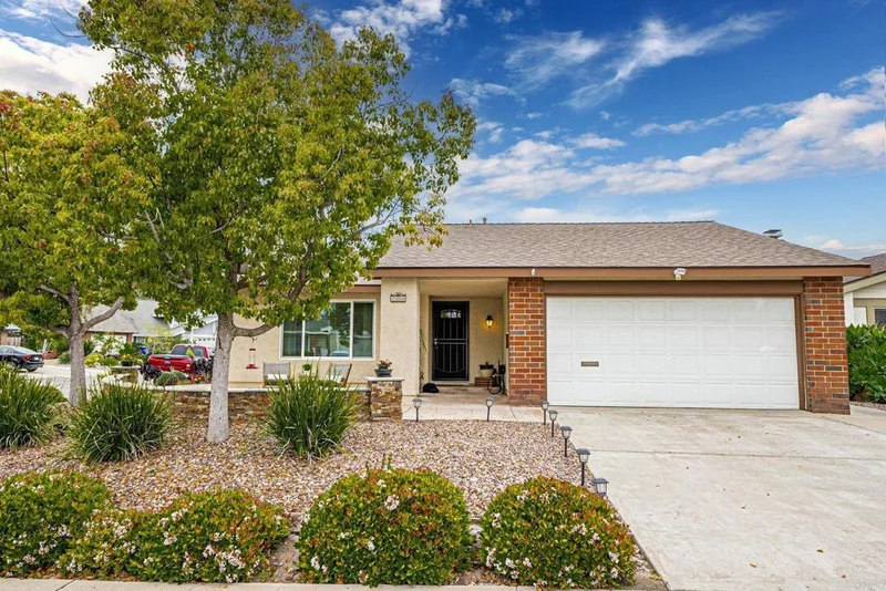 11280 Linares, San Diego, CA 92129