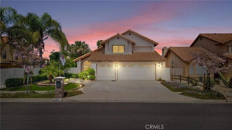 1019 Birmingham, Corona, CA 92881