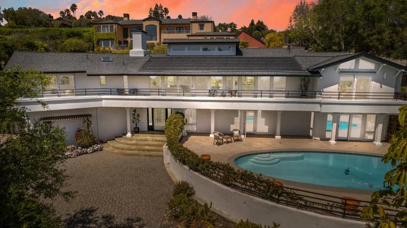 1 Kite Hill, Santa Cruz, CA 95060
