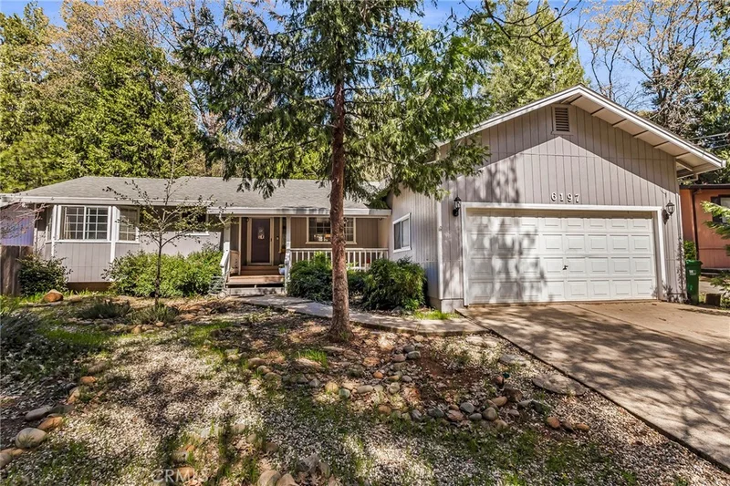 6197 Leicester, Magalia, CA 95954