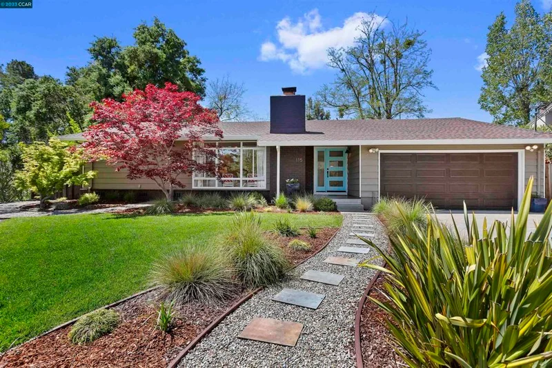 115 Coral Dr, Orinda, CA 94563