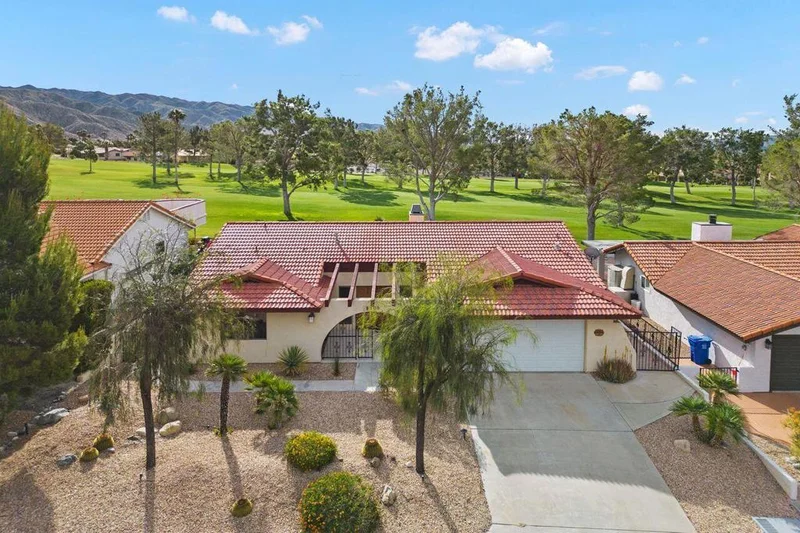 8900 Clubhouse, Desert Hot Springs, CA 92240