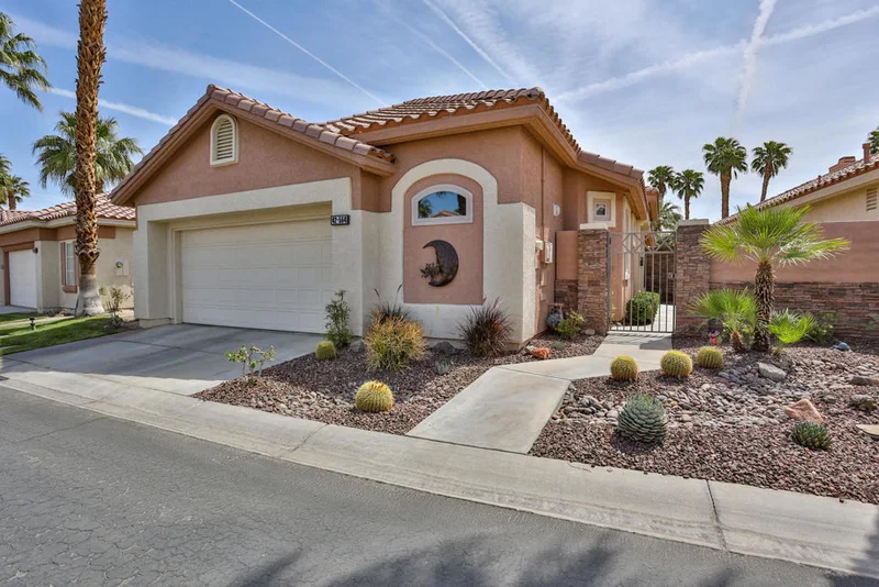 42564 Saladin, Palm Desert, CA 92211