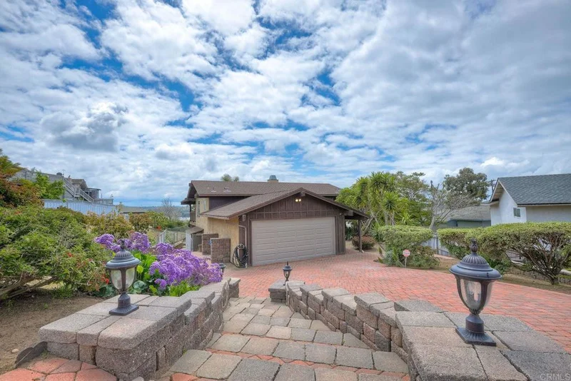 2255 View, Oceanside, CA 92054