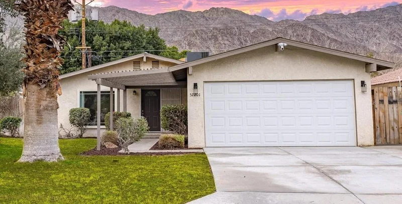 52201 Avenida Mendoza, La Quinta, CA 92253