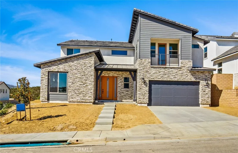 11707 Toyon, Chatsworth, CA 91311
