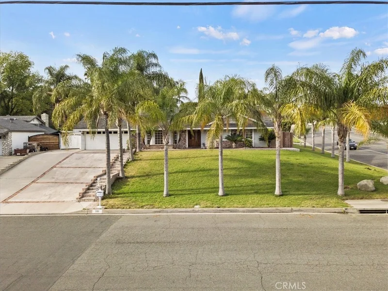 7811 Live Oak, Jurupa Valley, CA 92509