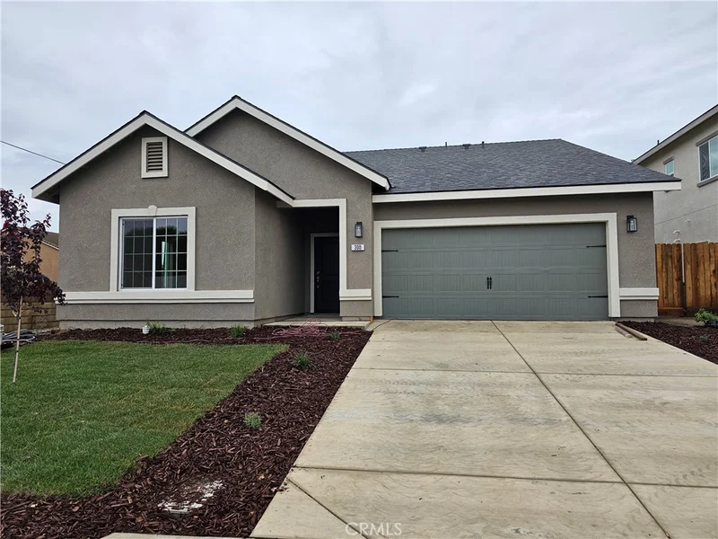 300 Oleander, Chowchilla, CA 93610