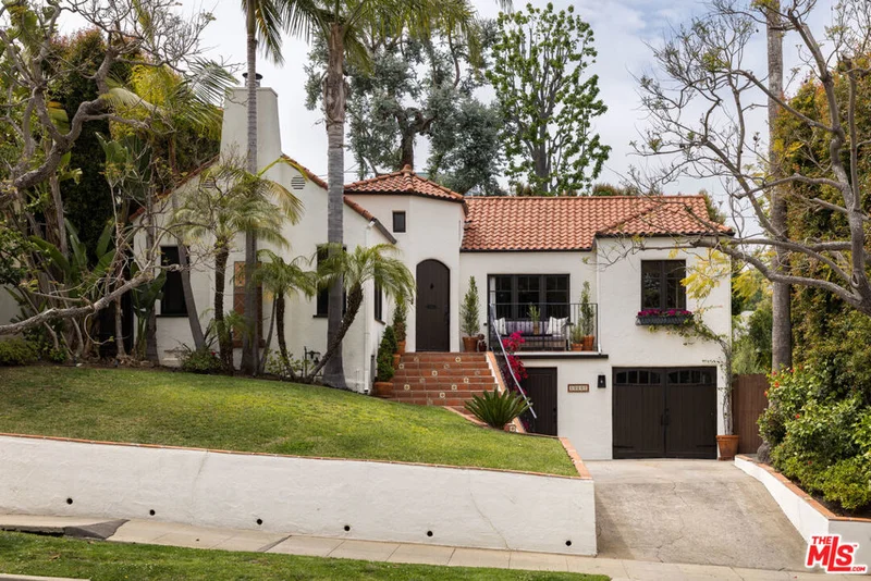 10507 Kinnard, Los Angeles, CA 90024