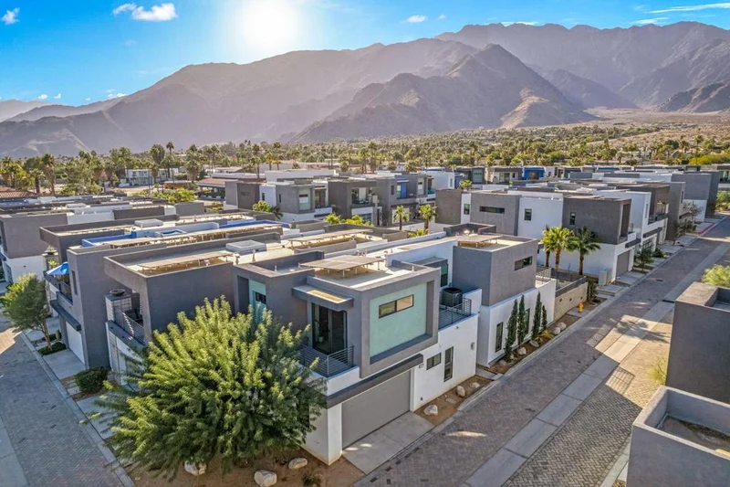 2707 Paragon Loop, Palm Springs, CA 92262