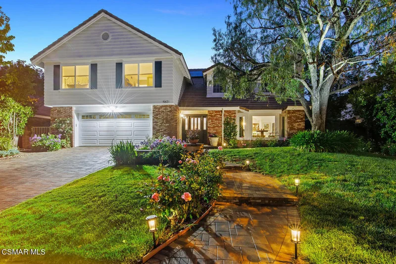 5621 Middle Crest, Agoura Hills, CA 91301