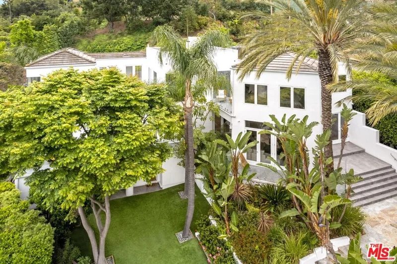 7759 Torreyson, West Hollywood, CA 90046