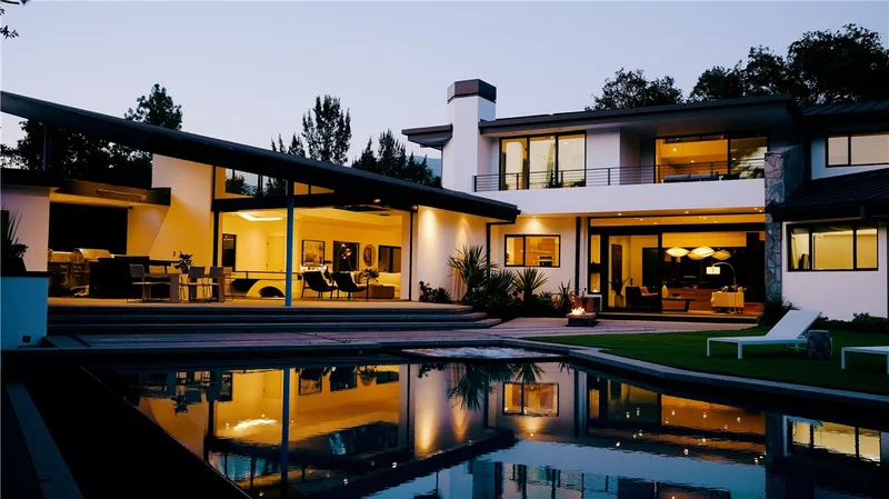 4245 Chula Senda, La Canada Flintridge, CA 91011