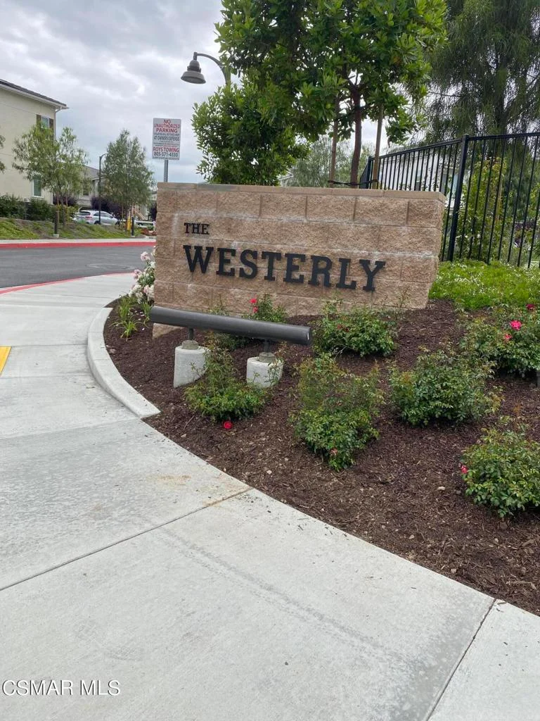118 Red Brick #3, Simi Valley, CA 93065