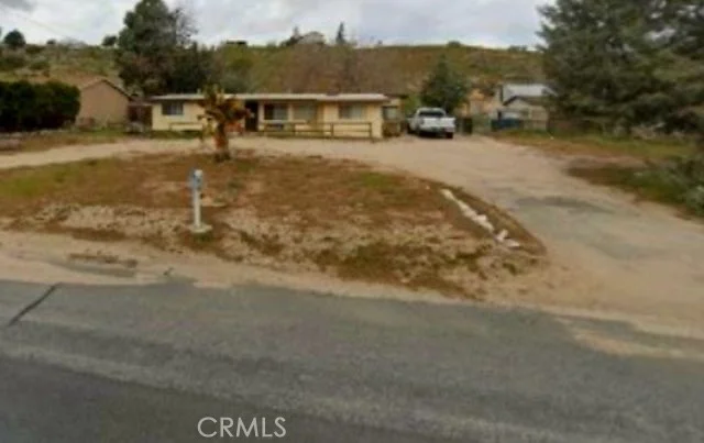 7704 Alston, Hesperia, CA 92345