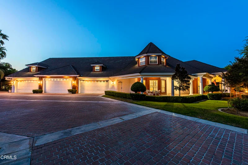 9120 Laramie, Bakersfield, CA 93314