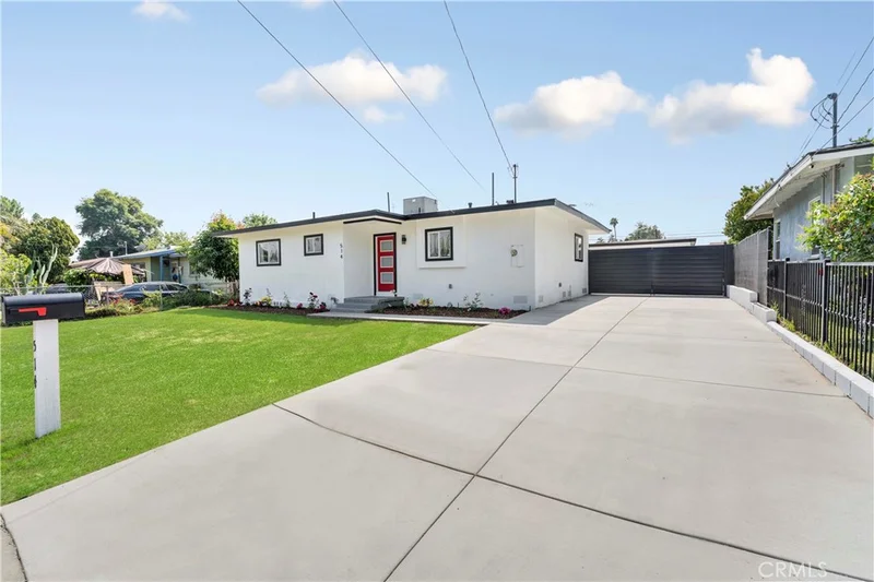 514 N Oakdale Avenue, Rialto, CA 92376