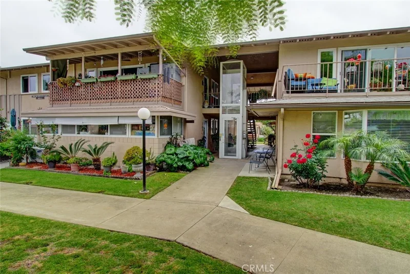 1901 Mckinney #16 P, Seal Beach, CA 90740