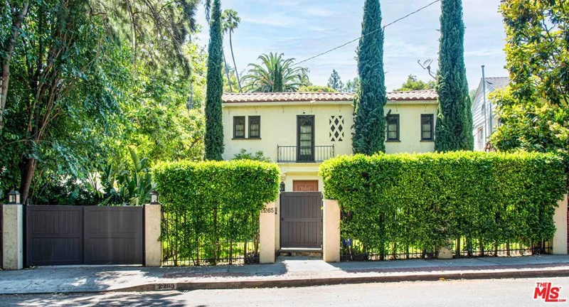 2265 Canyon, Los Angeles, CA 90068