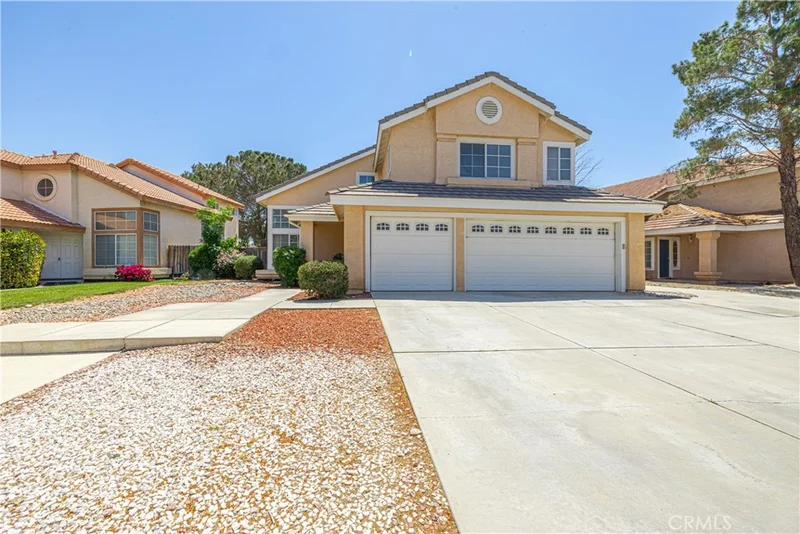 45726 Berkshire, Lancaster, CA 93534